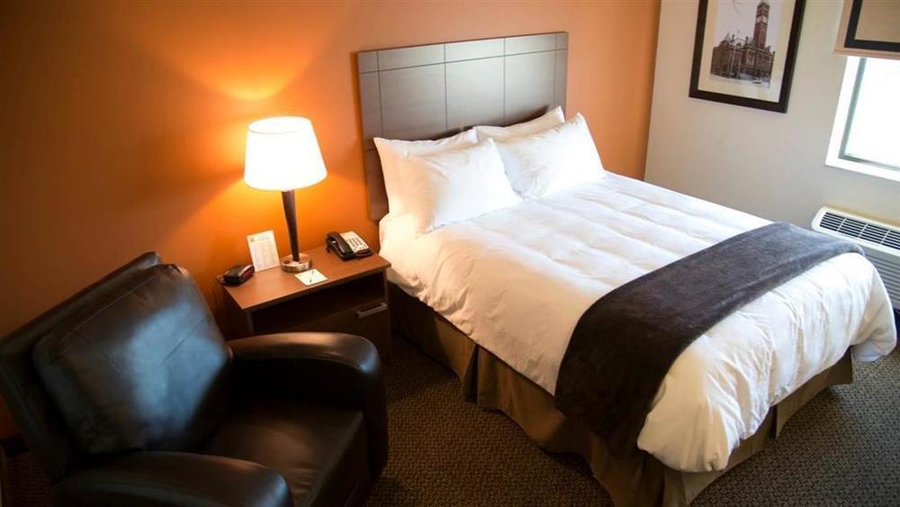 Mainstay Suites Spokane Valley Room photo