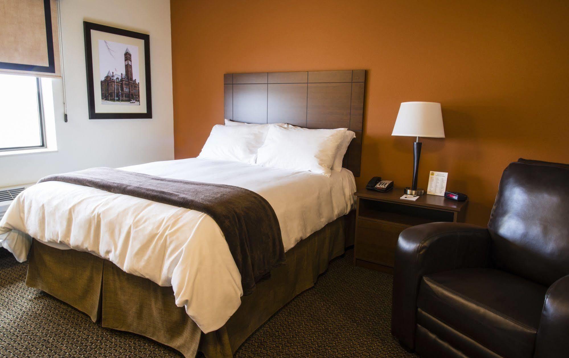 Mainstay Suites Spokane Valley Exterior photo
